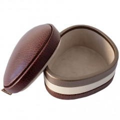 013-07-20 Шкатулка кожаная каменный баланс