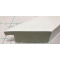 616-5 багет из пластика белый