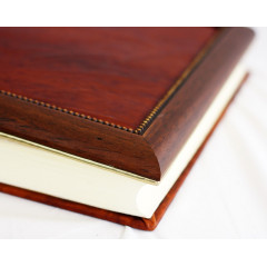 Lux кожаный альбом в кейсе