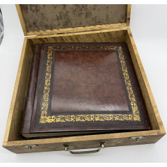 Modern кожаный альбом в кейсе