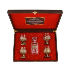 Набор бокалов для коньяка со штофом Охота в большом футляре с накладкой Настоящий мужчина 10056555