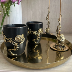 Подарочный набор из 2 чёрных кружек Орхидея 