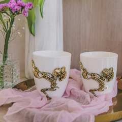 Подарочный набор из 2 кружек Орхидея-2 в картонной коробке