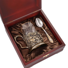 Подстаканник "Охота на кабана" деревянный футляр с гравировкой 10056268